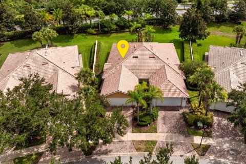 Duplex in Orlando, Florida 2 bedrooms, 156.08 sq.m. № 2221449 - photo 3