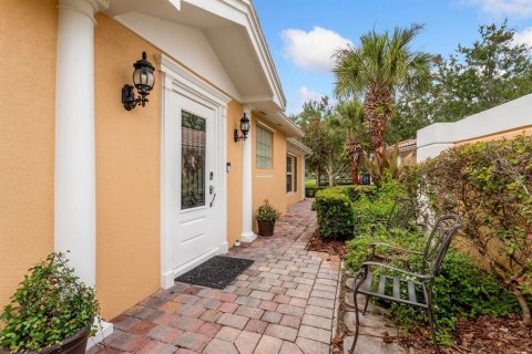 Duplex in Orlando, Florida 2 bedrooms, 156.08 sq.m. № 2221449 - photo 4