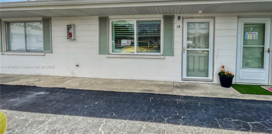 Кондоминиум с 1 спальней в Венеция, Флорида № 1921438