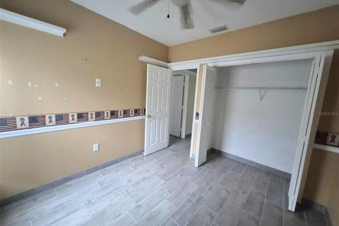 House in Brandon, Florida 3 bedrooms, 180.97 sq.m. № 2410066 - photo 17