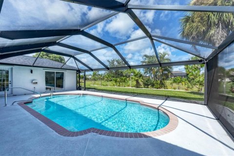 Villa ou maison à vendre à Rotonda, Floride: 3 chambres, 170.48 m2 № 1879102 - photo 29