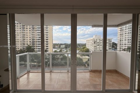 Купить кондоминиум в Майами-Бич, Флорида 2 спальни, 119.84м2, № 2022266 - фото 8