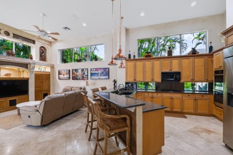 House in Palm Beach Gardens, Florida 4 bedrooms, 285.95 sq.m. № 2391785 - photo 9