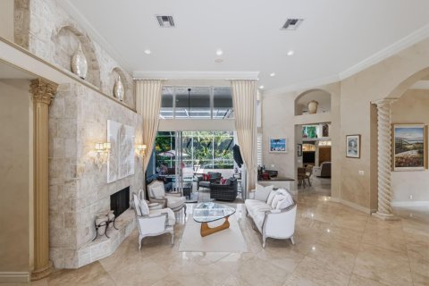House in Palm Beach Gardens, Florida 4 bedrooms, 285.95 sq.m. № 2391785 - photo 4