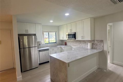 House in Orlando, Florida 3 bedrooms, 174.01 sq.m. № 2095483 - photo 3