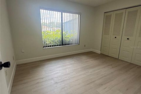 House in Orlando, Florida 3 bedrooms, 174.01 sq.m. № 2095483 - photo 9