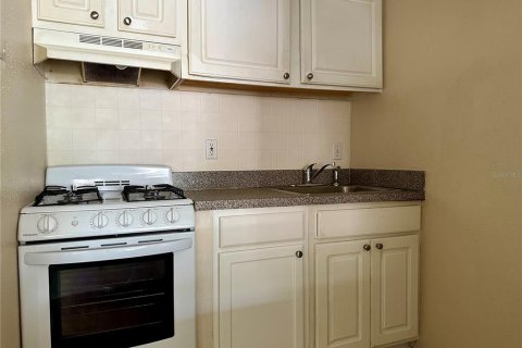 Condominio en alquiler en Altamonte Springs, Florida, 1 dormitorio, 46.08 m2 № 1740225 - foto 4