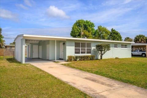 Villa ou maison à vendre à Cocoa, Floride: 3 chambres, 108.51 m2 № 1848214 - photo 2