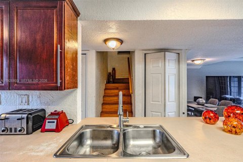 Купить кондоминиум в Холливуд, Флорида 4 спальни, 155.15м2, № 1986639 - фото 20