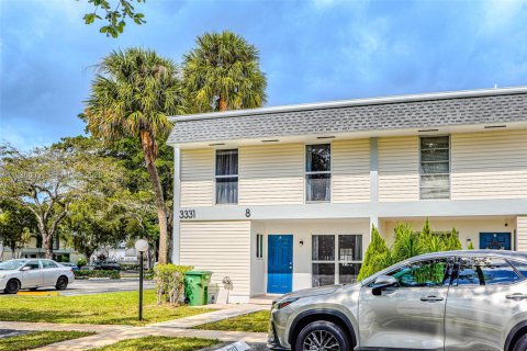 Купить кондоминиум в Холливуд, Флорида 4 спальни, 155.15м2, № 1986639 - фото 25