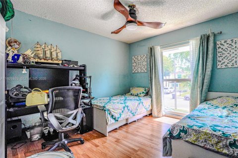 Купить кондоминиум в Холливуд, Флорида 4 спальни, 155.15м2, № 1986639 - фото 5