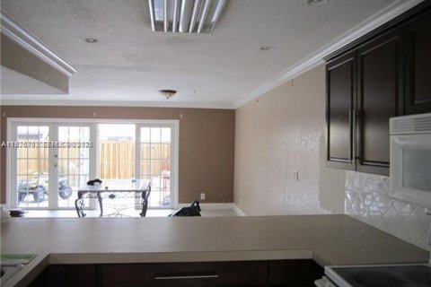 Купить кондоминиум в Холливуд, Флорида 4 спальни, 155.15м2, № 1986639 - фото 2