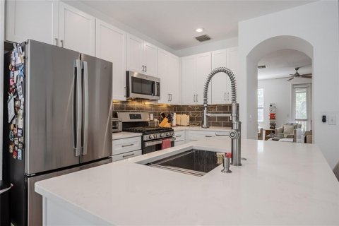 Adosado en venta en Tampa, Florida, 3 dormitorios, 159.23 m2 № 1785571 - foto 17