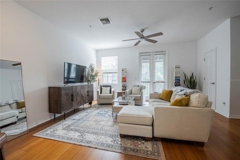 Adosado en venta en Tampa, Florida, 3 dormitorios, 159.23 m2 № 1785571 - foto 9