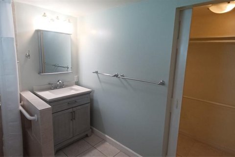 House in Holiday, Florida 2 bedrooms, 154.59 sq.m. № 1793621 - photo 9
