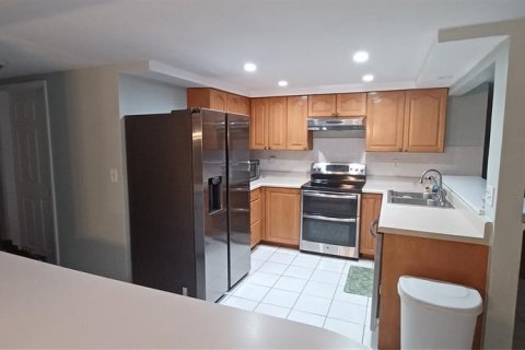 House in Holiday, Florida 2 bedrooms, 154.59 sq.m. № 1793621 - photo 22
