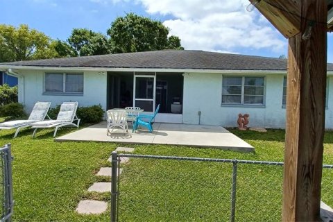 House in Holiday, Florida 2 bedrooms, 154.59 sq.m. № 1793621 - photo 28