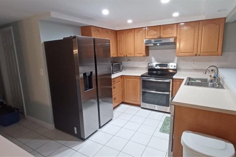 House in Holiday, Florida 2 bedrooms, 154.59 sq.m. № 1793621 - photo 23