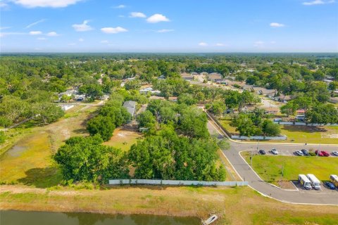 House in Plant City, Florida 2 bedrooms, 96.62 sq.m. № 1658392 - photo 11