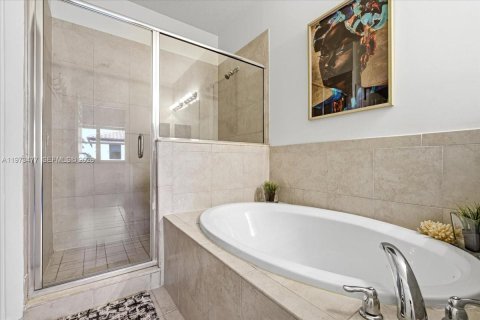 Купить виллу или дом в Хомстед, Флорида 3 спальни, 185.06м2, № 2040849 - фото 24