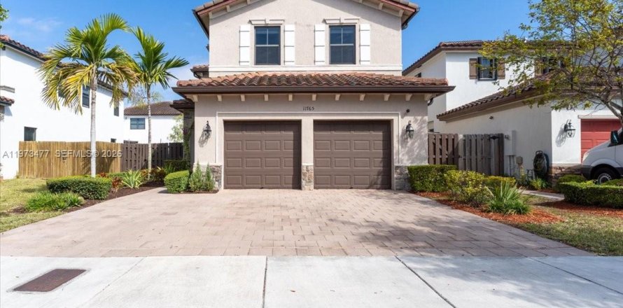 Дом в Хомстед, Флорида 3 спальни, 185.06м2 № 2040849