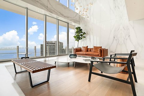 Condo in Miami, Florida, 2 bedrooms  № 1966735 - photo 4