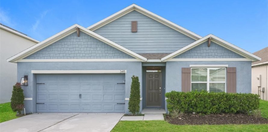 Casa en Auburndale, Florida 3 dormitorios, 171.5 m2 № 2205687
