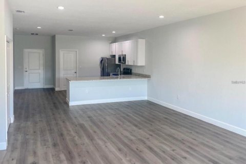 Commercial property in Port Charlotte, Florida 128.11 sq.m. № 2105168 - photo 2