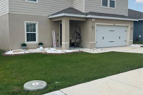House in Haines City, Florida 4 bedrooms, 209.31 sq.m. № 1881114 - photo 4