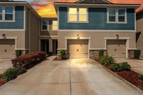 Adosado en Tampa, Florida 3 dormitorios, 182.83 m2 № 2115270