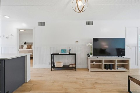 Casa en venta en Holmes Beach, Florida, 2 dormitorios, 97.55 m2 № 2383312 - foto 12