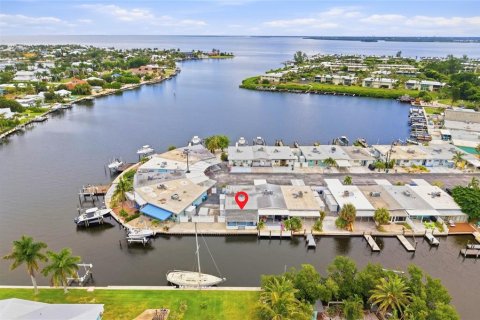 Casa en Holmes Beach, Florida 2 dormitorios, 97.55 m2 № 2383312