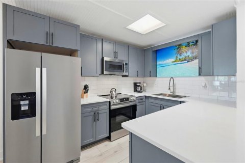 Casa en venta en Holmes Beach, Florida, 2 dormitorios, 97.55 m2 № 2383312 - foto 6