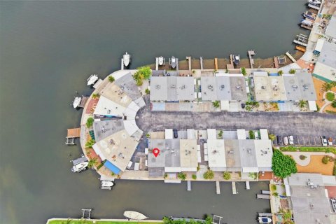 Casa en venta en Holmes Beach, Florida, 2 dormitorios, 97.55 m2 № 2383312 - foto 3