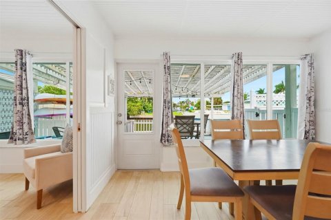 Casa en venta en Holmes Beach, Florida, 2 dormitorios, 97.55 m2 № 2383312 - foto 13