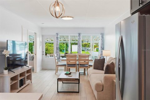 Casa en venta en Holmes Beach, Florida, 2 dormitorios, 97.55 m2 № 2383312 - foto 10