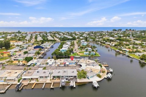 Casa en venta en Holmes Beach, Florida, 2 dormitorios, 97.55 m2 № 2383312 - foto 4