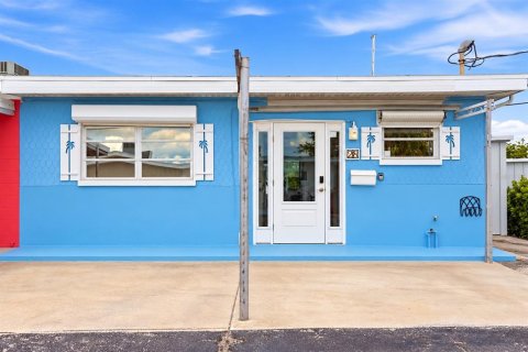 Casa en venta en Holmes Beach, Florida, 2 dormitorios, 97.55 m2 № 2383312 - foto 2