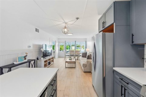Casa en venta en Holmes Beach, Florida, 2 dormitorios, 97.55 m2 № 2383312 - foto 9