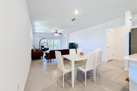 Villa ou maison à vendre à Apollo Beach, Floride: 3 chambres, 156.17 m2 № 2214872 - photo 10