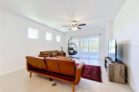 Villa ou maison à vendre à Apollo Beach, Floride: 3 chambres, 156.17 m2 № 2214872 - photo 13