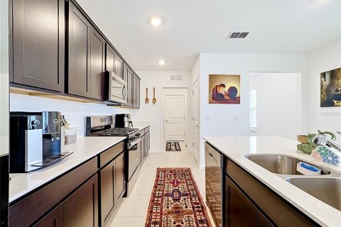Villa ou maison à vendre à Apollo Beach, Floride: 3 chambres, 156.17 m2 № 2214872 - photo 9