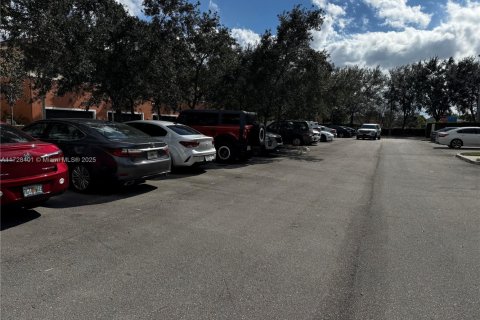 Commercial property in Miramar, Florida № 1702978 - photo 7