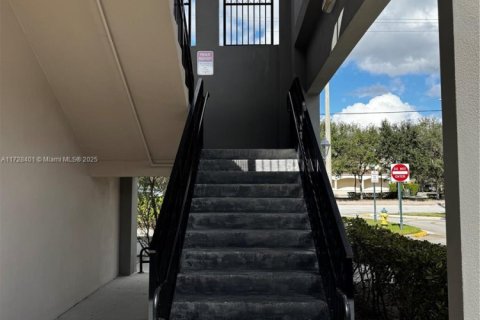 Commercial property in Miramar, Florida № 1702978 - photo 11