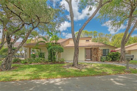 Villa ou maison à Tamarac, Floride 3 chambres, 192.87 m2 № 2091099