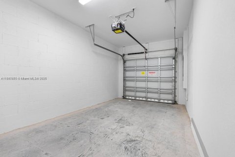 Adosado en alquiler en Port St. Lucie, Florida, 3 dormitorios, 151.8 m2 № 1756282 - foto 20