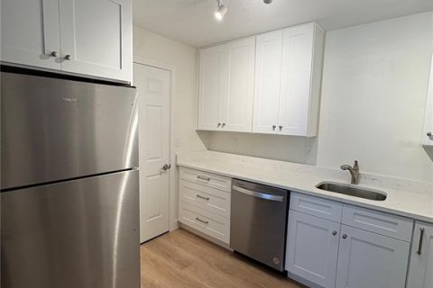 Appartement à louer à Lakeland, Floride: 2 chambres, 111.3 m2 № 2384212 - photo 10
