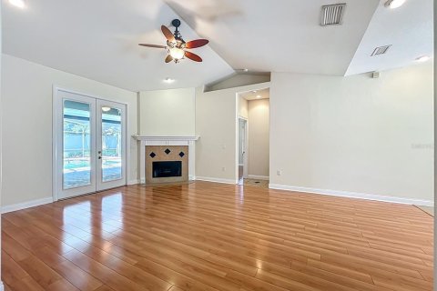 House in Clermont, Florida 6 bedrooms, 310.11 sq.m. № 1877289 - photo 16