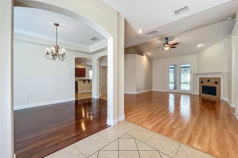 House in Clermont, Florida 6 bedrooms, 310.11 sq.m. № 1877289 - photo 6