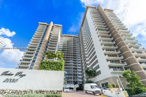 Condo à Hallandale Beach, Floride, 1 chambre  № 2039138